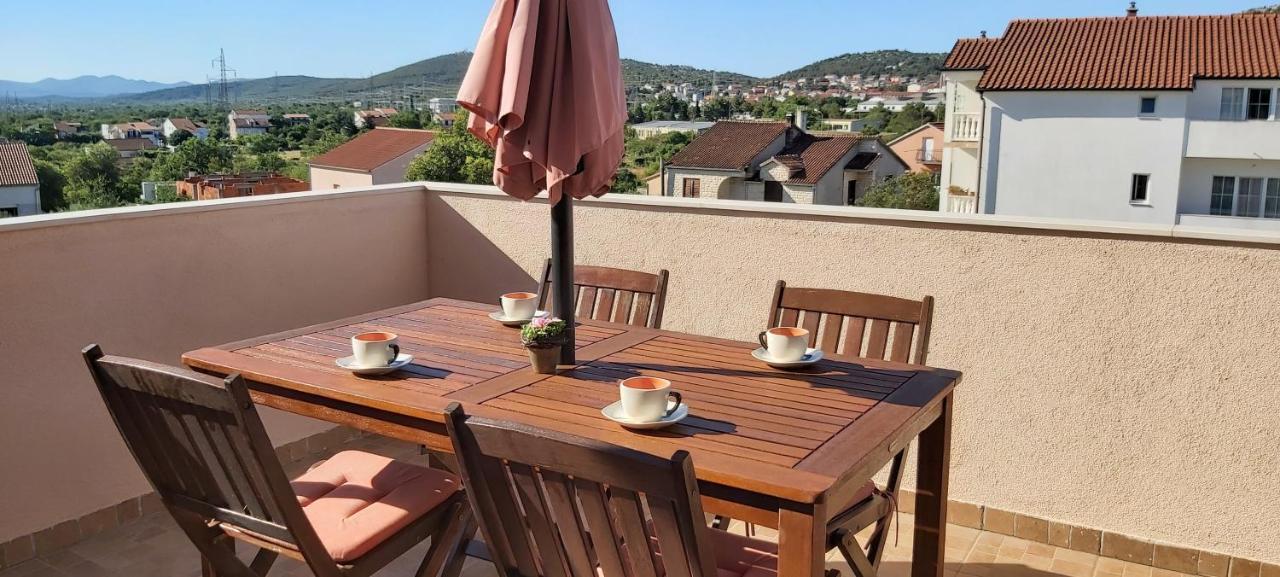 Apartment Anamaria Šibenik Екстериор снимка